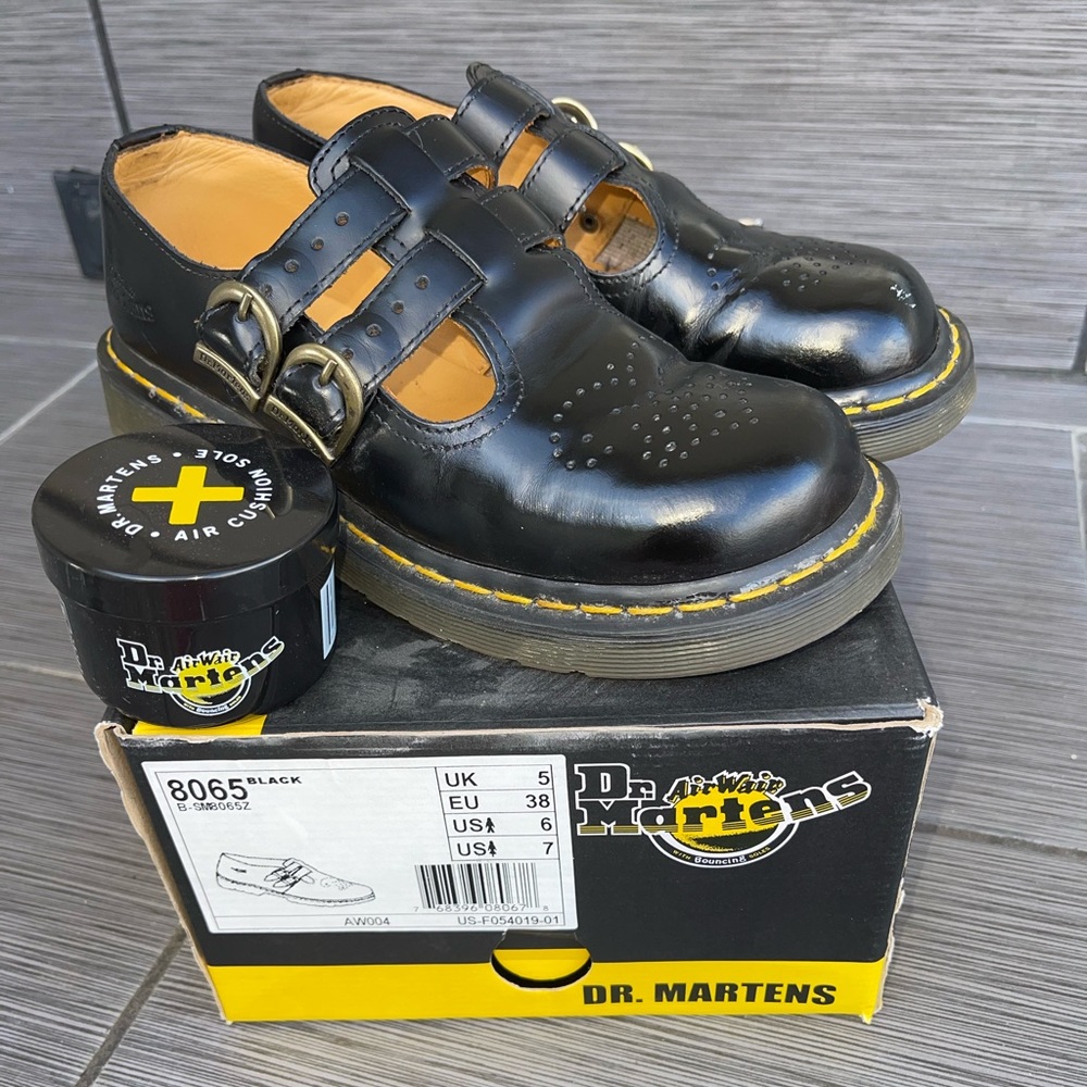 VINTAGE Dr. Martens Mary Janes